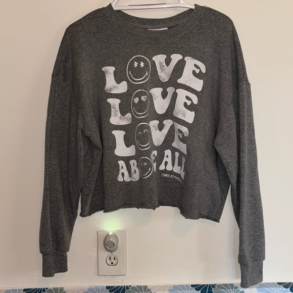 🙂SmileyWorld “Love Above All” Boxy Crew Neck Long Sleeve Sweatshirt ,Size M - Picture 2 of 13